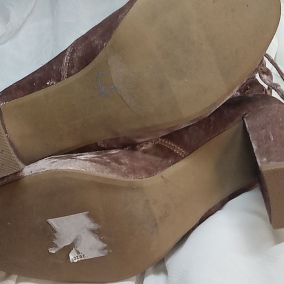 Report velvet women's ankle.boots size 8 - Picture 5 of 6